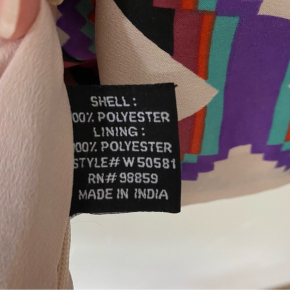 Walter Baker Geometric Patterned Top - Picture 13 of 13